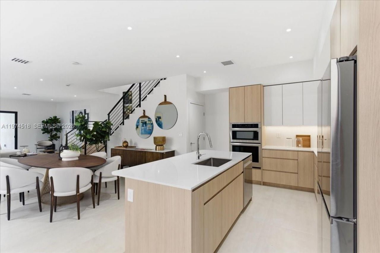 2925 SW 36th Ave, Miami, FL 33133 Photo