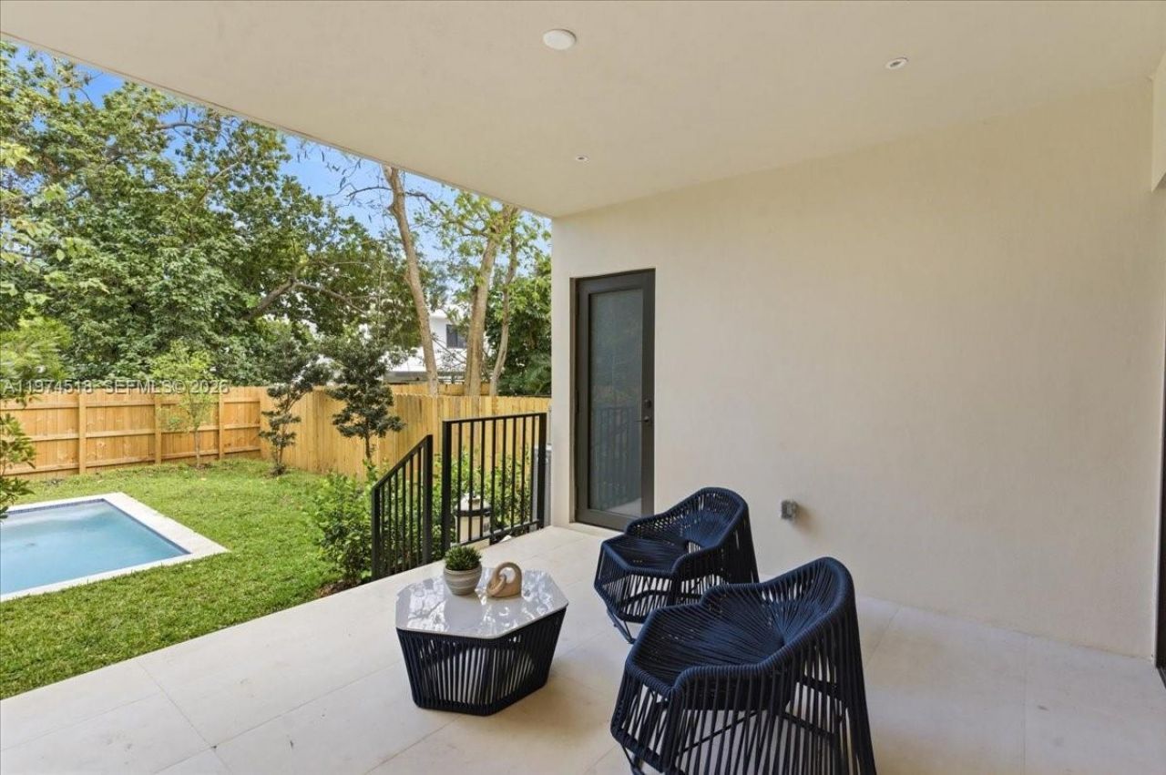 2925 SW 36th Ave, Miami, FL 33133 Photo