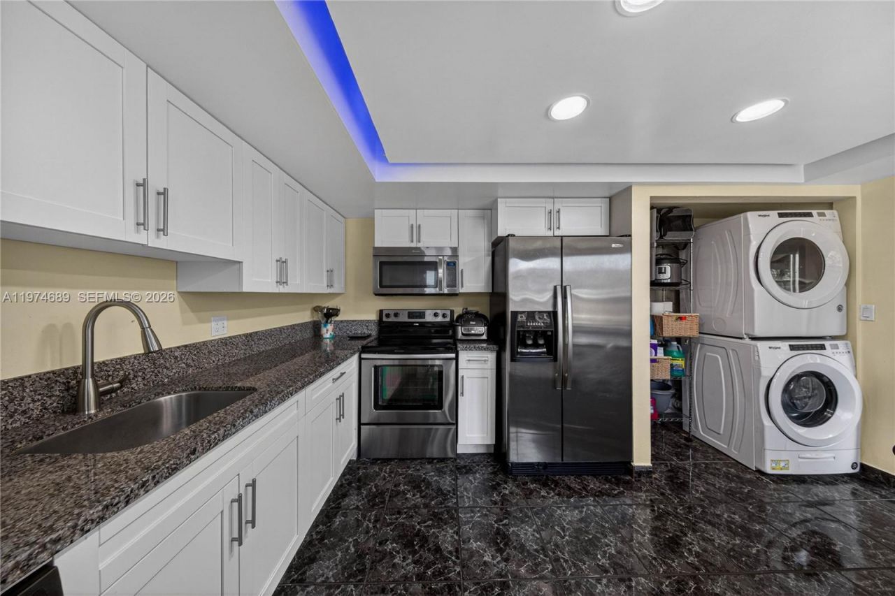 7265 W Sunrise Blvd, Unit 7265L, Plantation, FL 33313 Photo