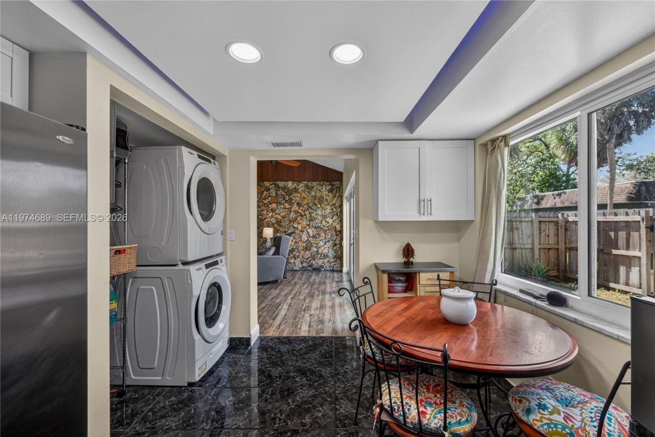 7265 W Sunrise Blvd, Unit 7265L, Plantation, FL 33313 Photo