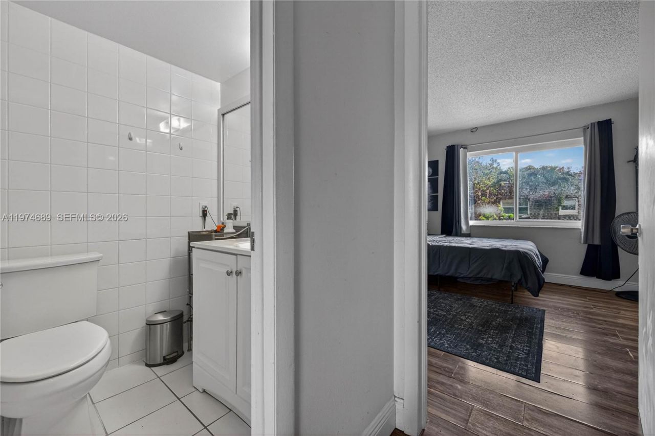 7265 W Sunrise Blvd, Unit 7265L, Plantation, FL 33313 Photo