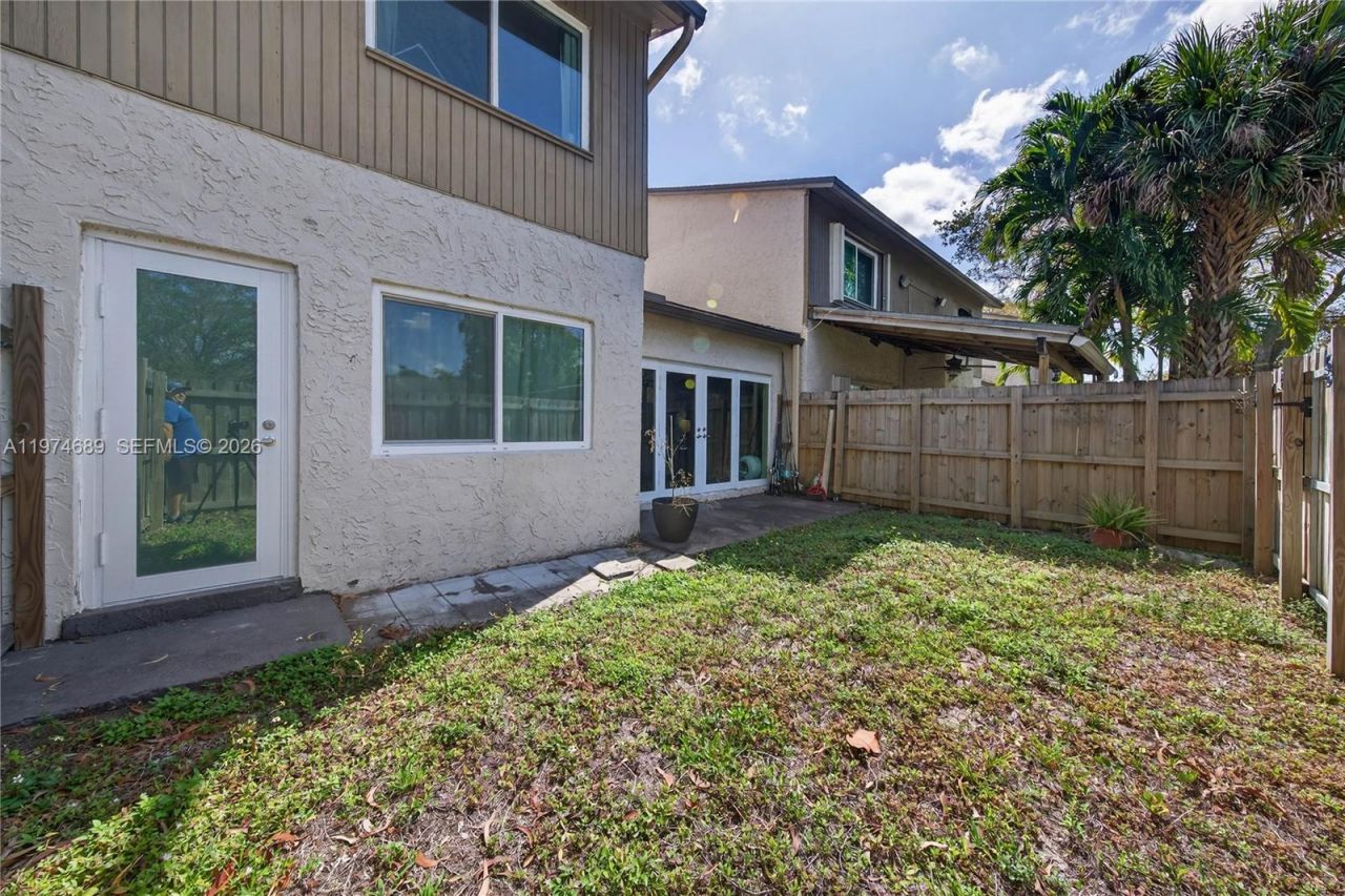 7265 W Sunrise Blvd, Unit 7265L, Plantation, FL 33313 Photo