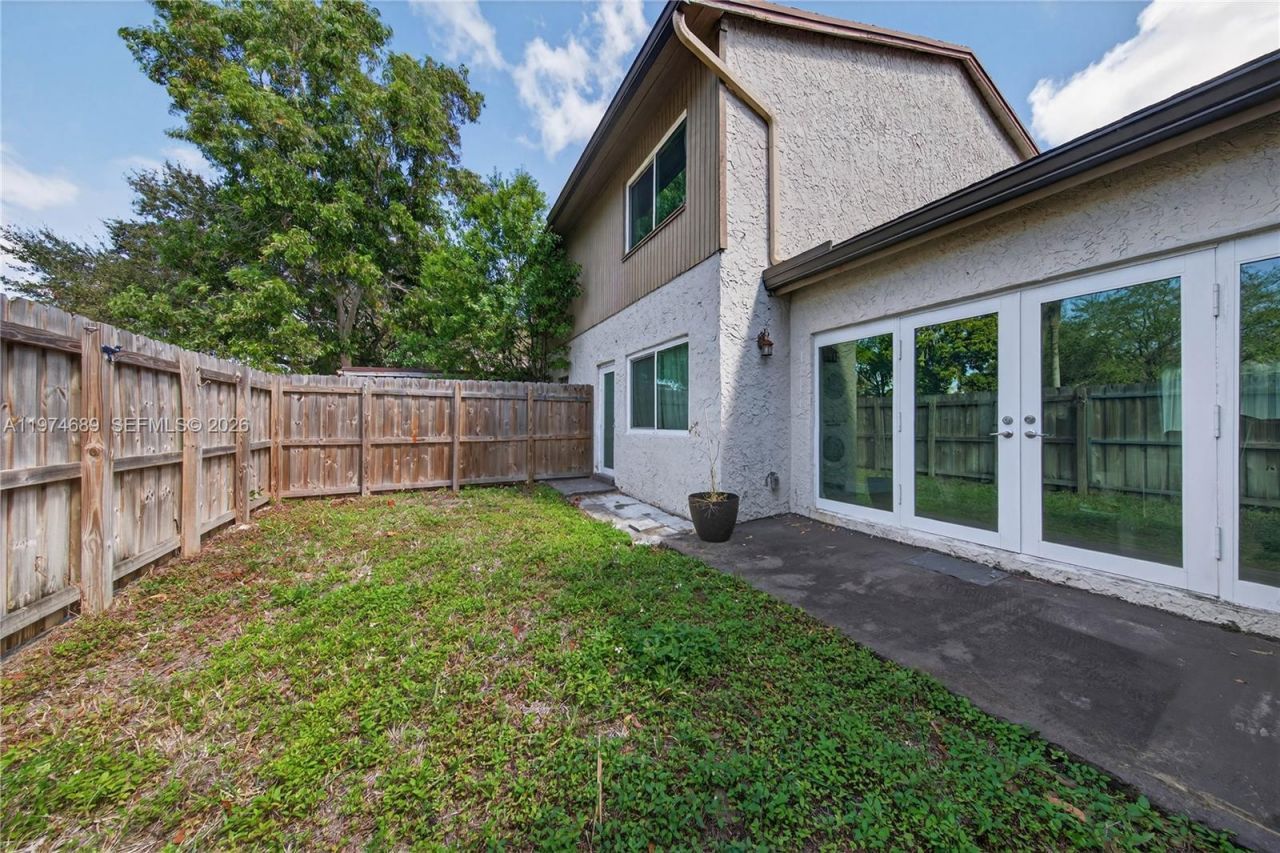 7265 W Sunrise Blvd, Unit 7265L, Plantation, FL 33313 Photo