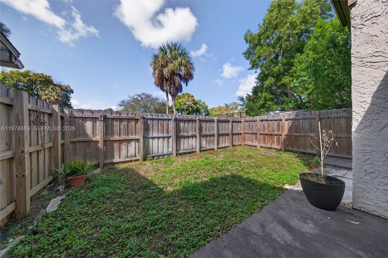 7265 W Sunrise Blvd, Unit 7265L, Plantation, FL 33313 Photo