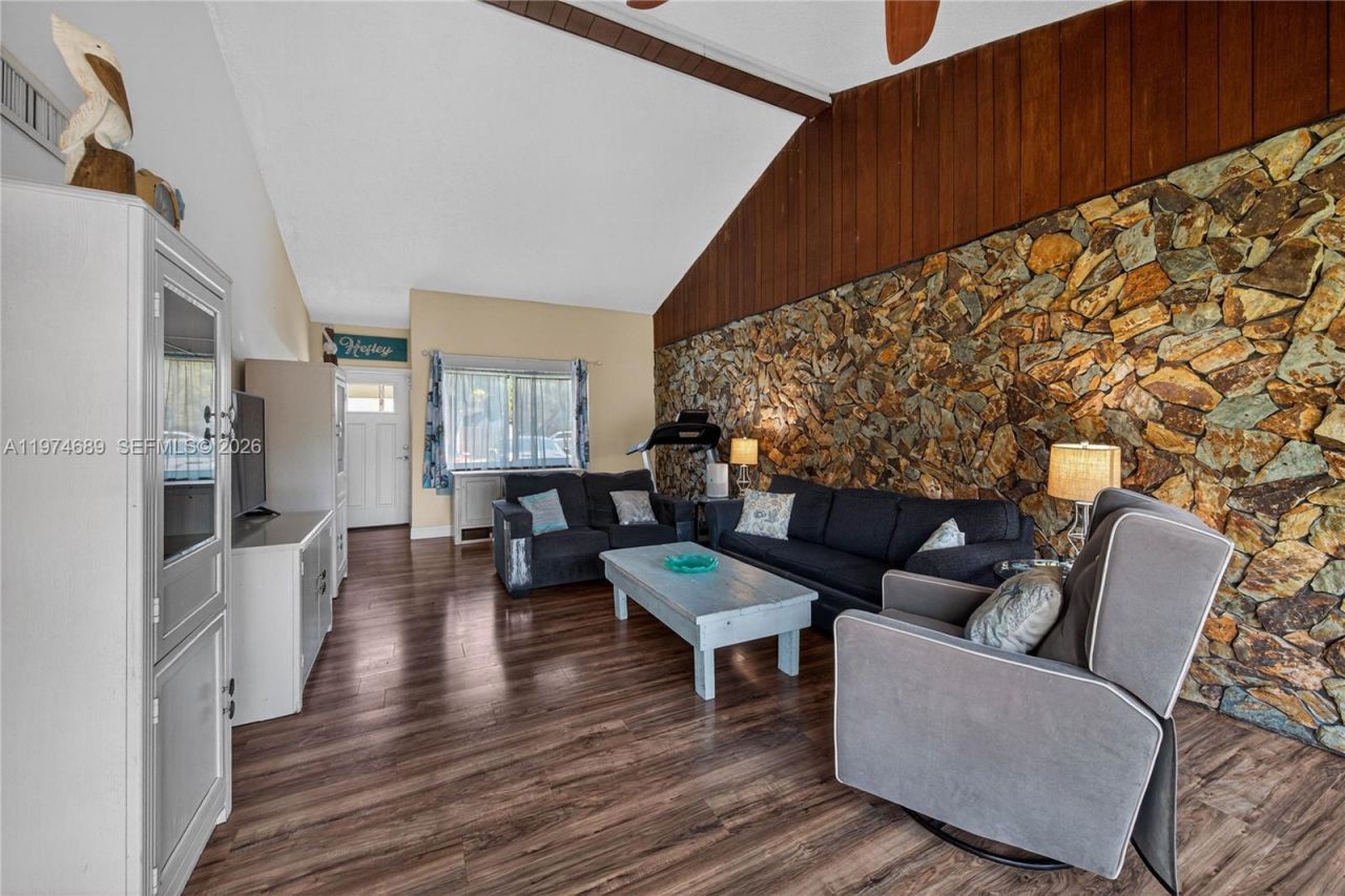 7265 W Sunrise Blvd, Unit 7265L, Plantation, FL 33313 Photo