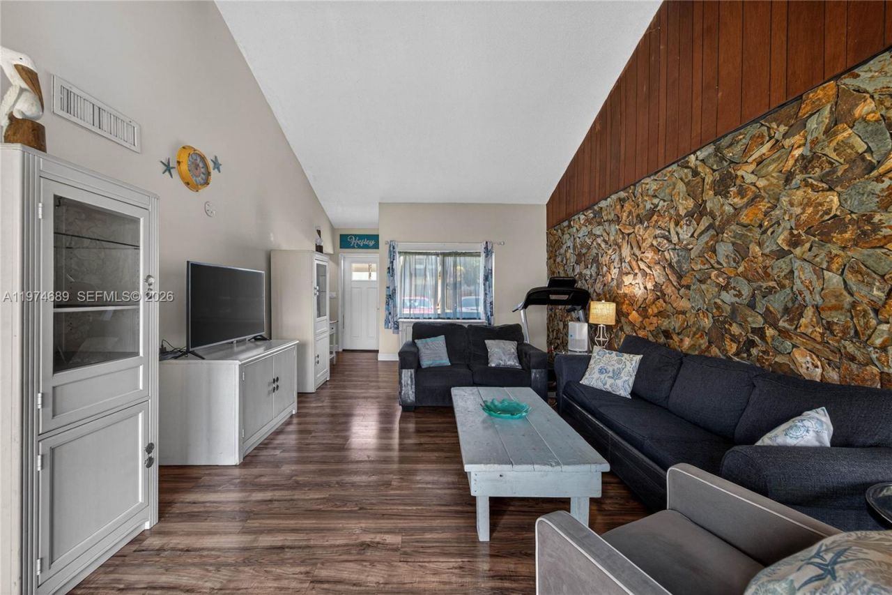 7265 W Sunrise Blvd, Unit 7265L, Plantation, FL 33313 Photo