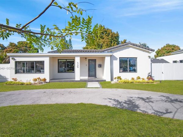 529 NE 109th St , Miami, FL 33161