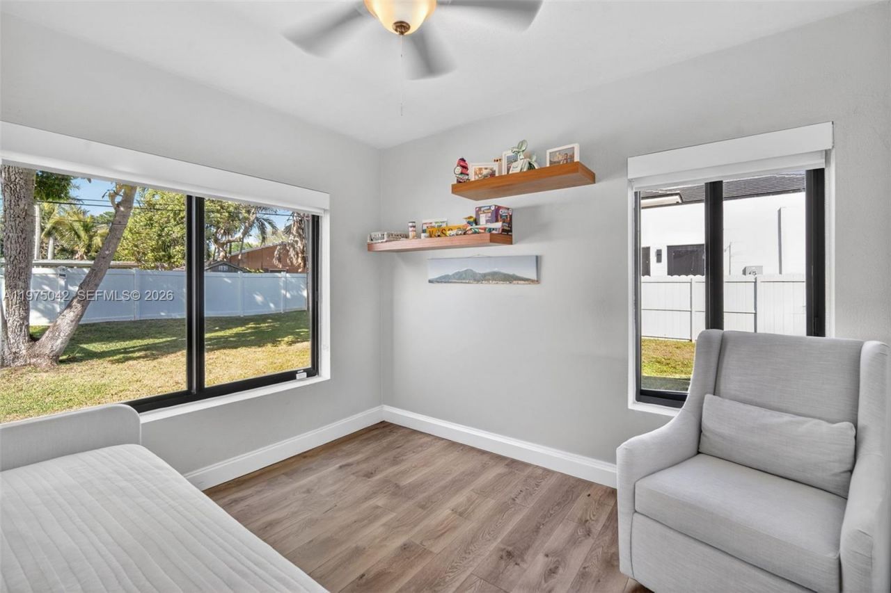 529 NE 109th St , Miami, FL 33161 Photo