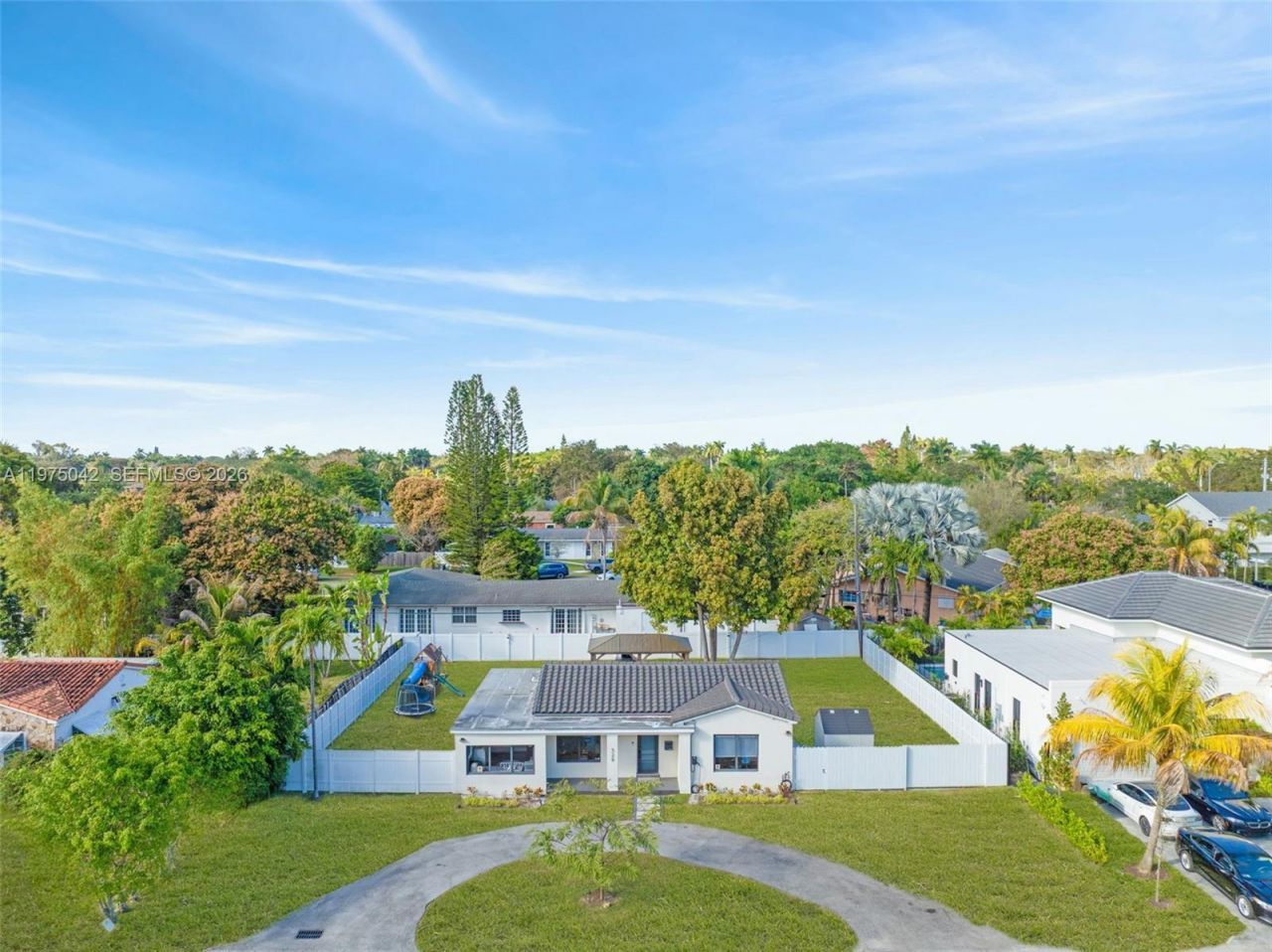 529 NE 109th St , Miami, FL 33161 Photo