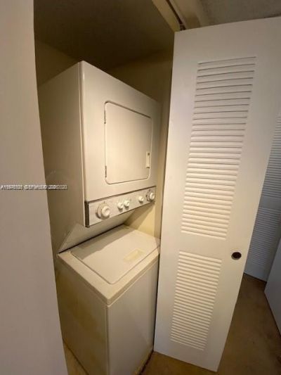 7630 Westwood Dr, Unit 327, Tamarac, FL 33321 Photo