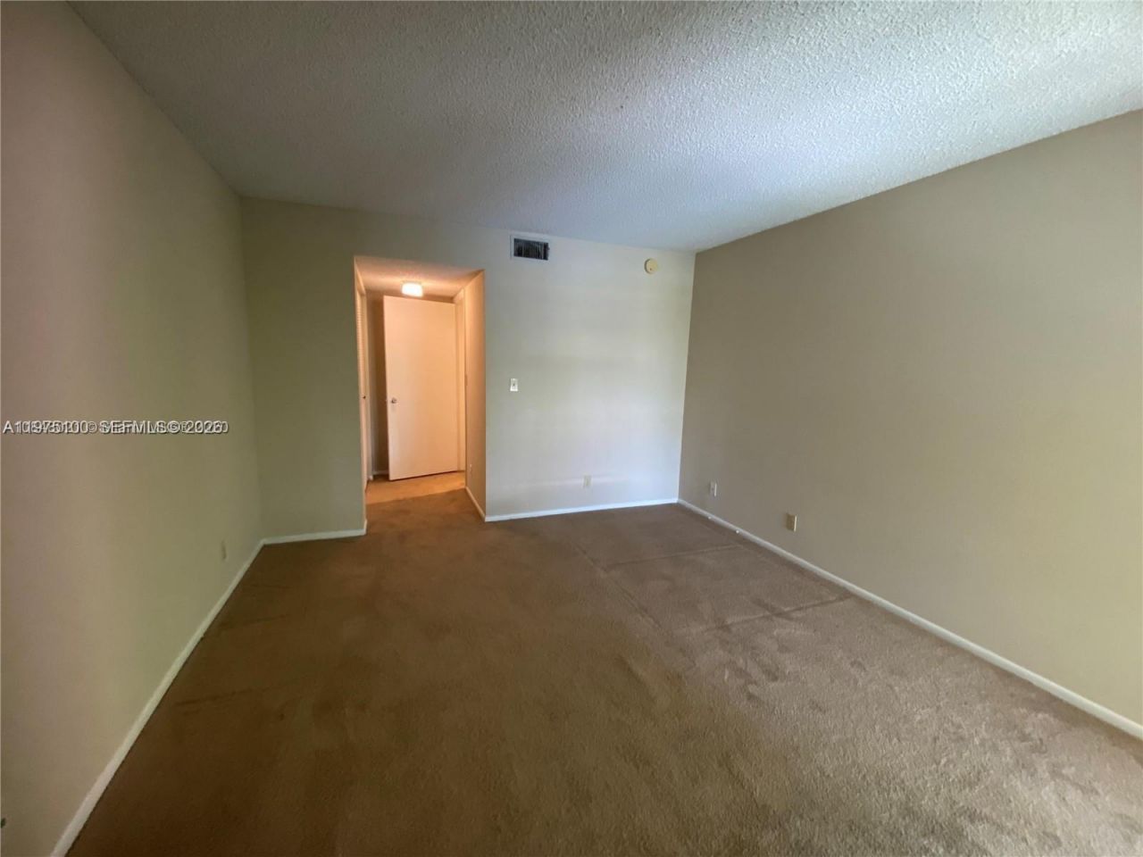 7630 Westwood Dr, Unit 327, Tamarac, FL 33321 Photo