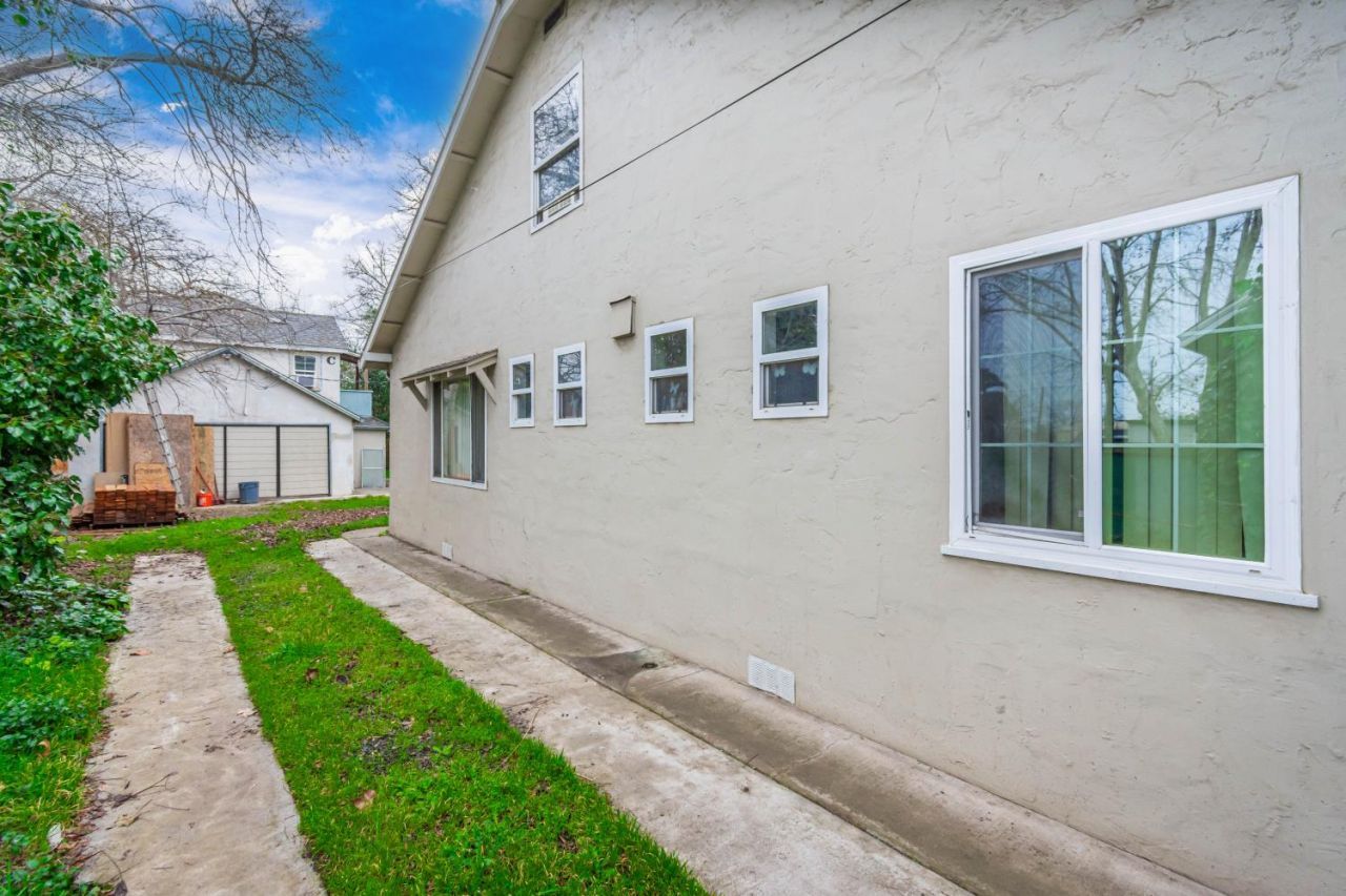 1535 Arcade Blvd, Sacramento, CA 95815 Photo