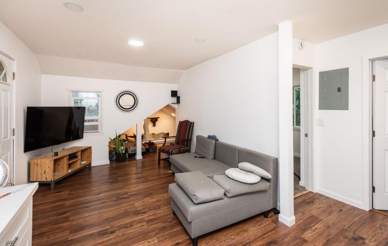 1535 Arcade Blvd, Sacramento, CA 95815 Photo