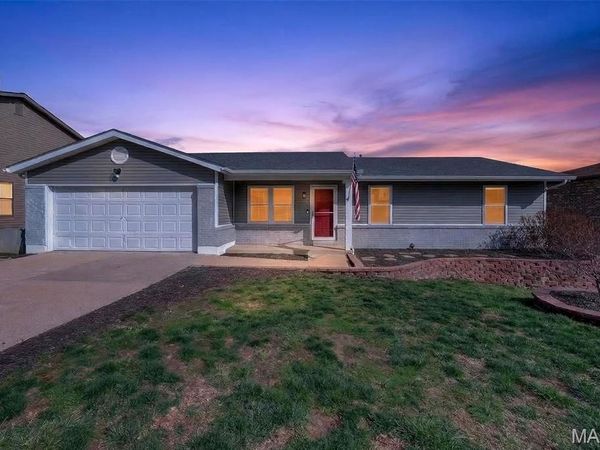 2121 Blossom Lane, Arnold, MO 63010