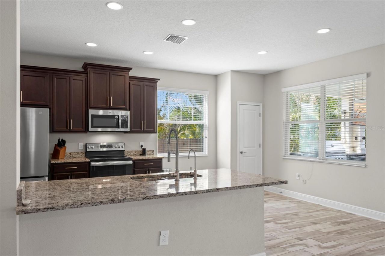 8027 27th Avenue N, Saint Petersburg, FL 33710 Photo