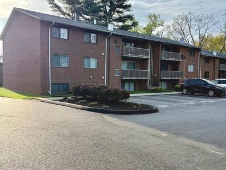 105 Fitz Court, Unit 202, Reisterstown, MD 21136 Main Photo