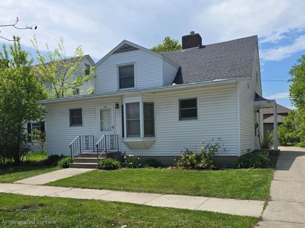 505 5th Street S, Moorhead, MN 56560