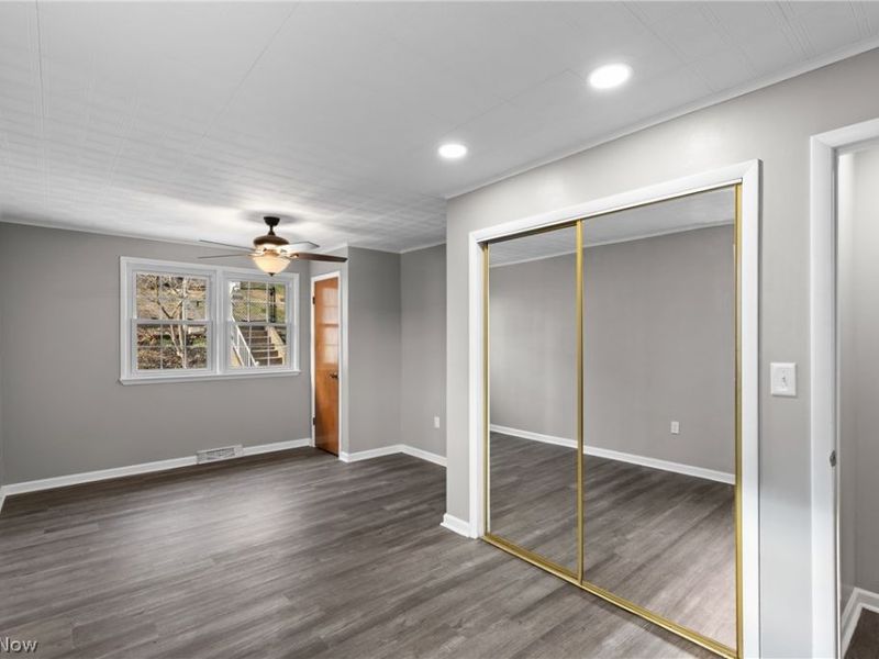 1408 N 9th Street , Martins Ferry, OH 43935 Photo 14