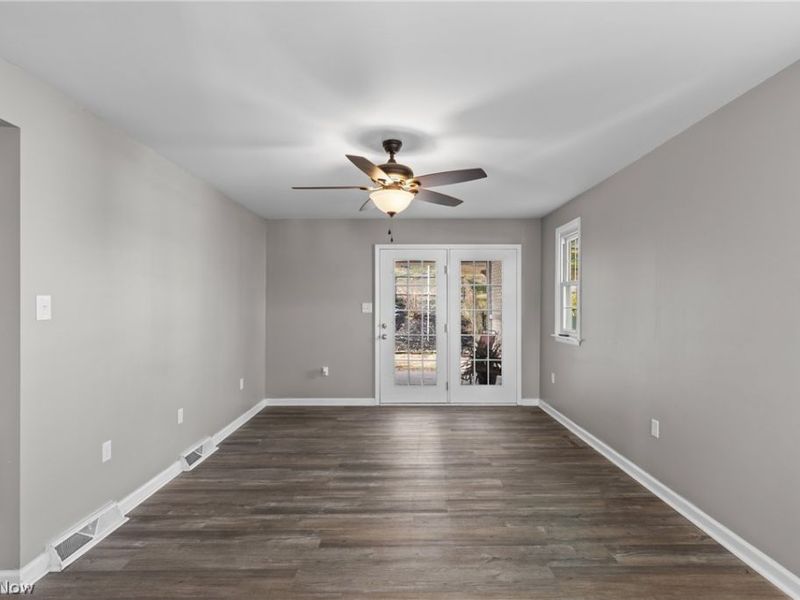 1408 N 9th Street , Martins Ferry, OH 43935 Photo 16