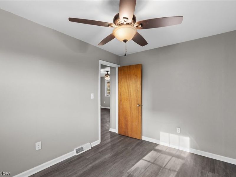 1408 N 9th Street , Martins Ferry, OH 43935 Photo 17