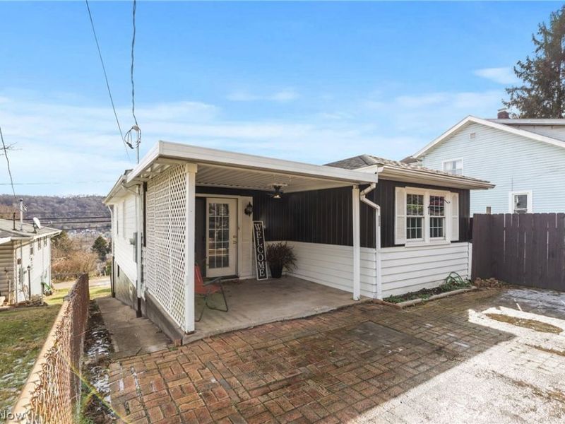 1408 N 9th Street , Martins Ferry, OH 43935 Photo 4