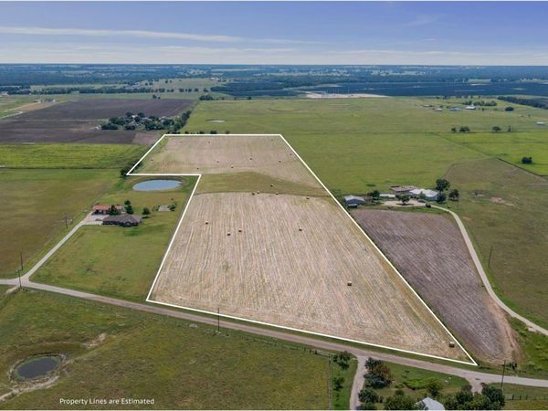 12473 County Road 440 , Thorndale, TX 76577