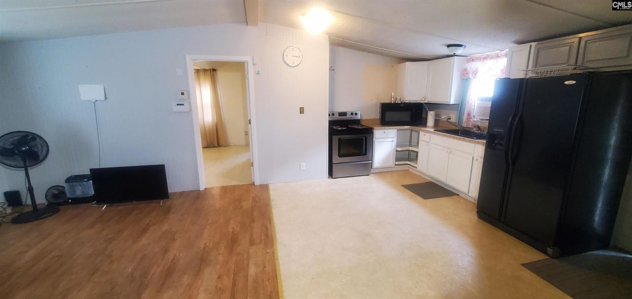 288 Peeler Road  Photo 11