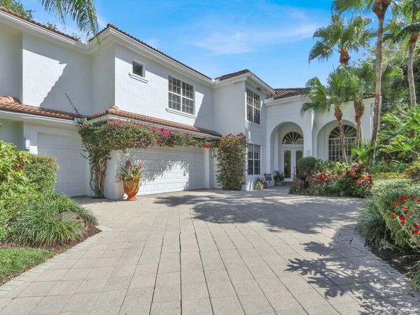 13872 Degas Drive E, Palm Beach Gardens, FL 33410