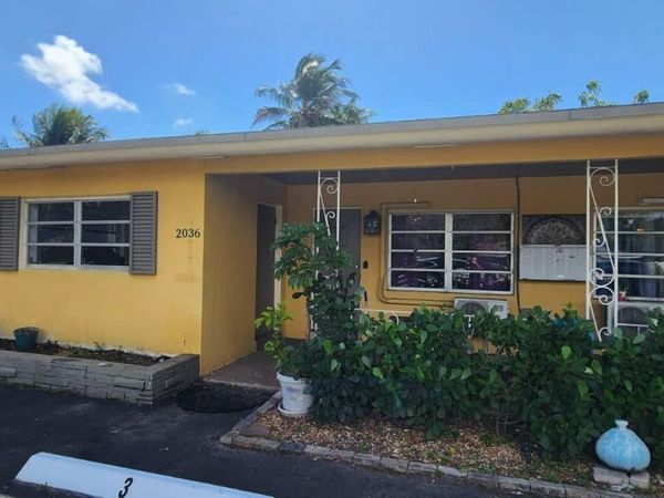 2036 NE 26th Street, Unit 1, Wilton Manors, FL 33305