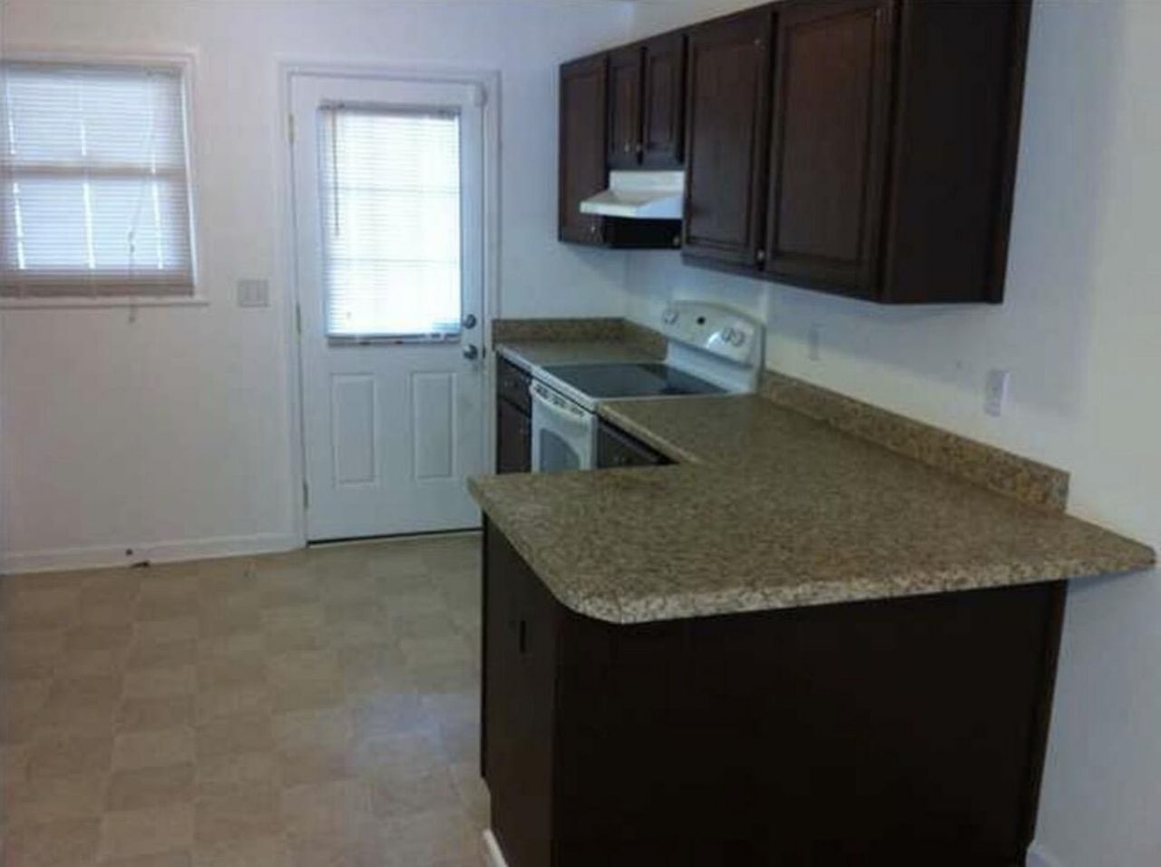 7424 Rock Street Photo 15