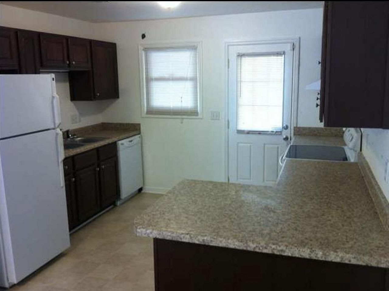 7424 Rock Street Photo 16