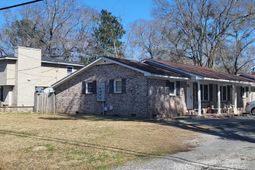 7424 Rock Street photo 4