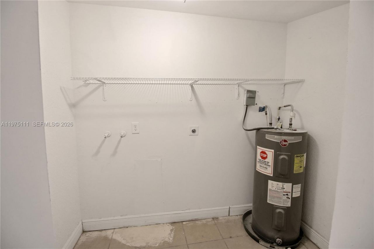 1160 W 26 Th Ct , Riviera Beach, FL 33404 Photo