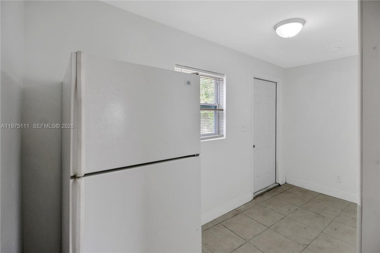 1160 W 26 Th Ct , Riviera Beach, FL 33404 Photo