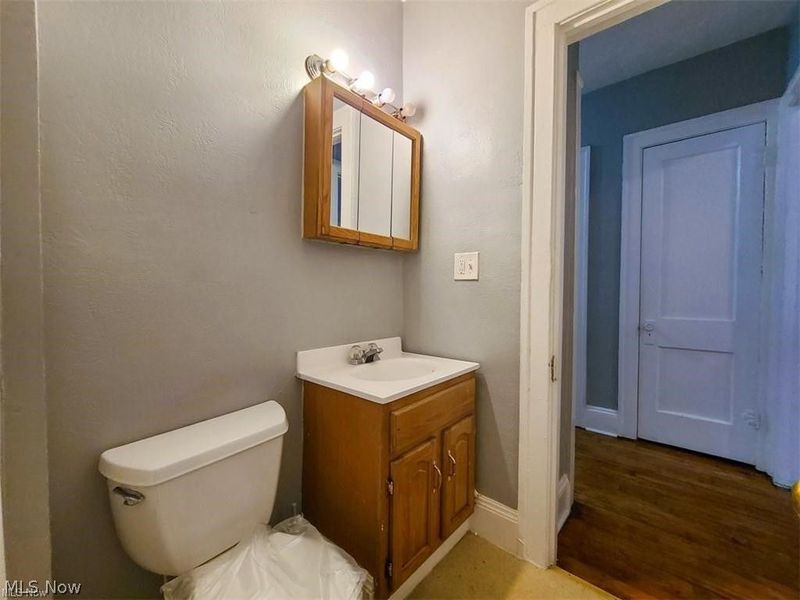 9222-26 Madison Avenue , Cleveland, OH 44102 Photo 8