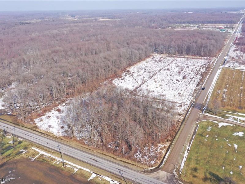 Oh-7 , Andover, OH 44003 Photo 3