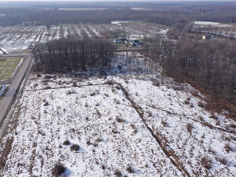 Oh-7 , Andover, OH 44003 Photo 5