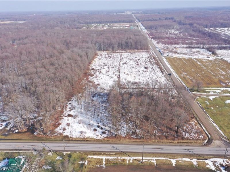 Oh-7 , Andover, OH 44003 Photo 8