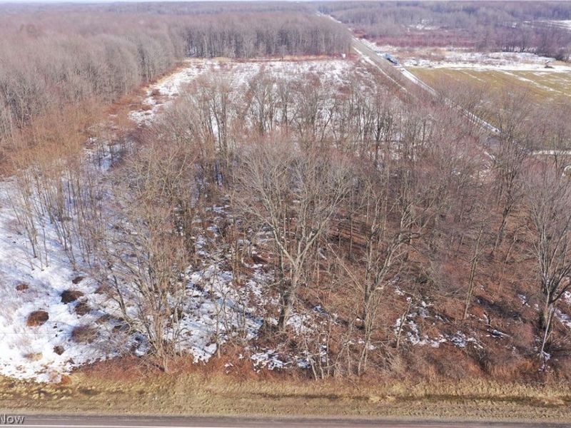 Oh-7 , Andover, OH 44003 Photo 9