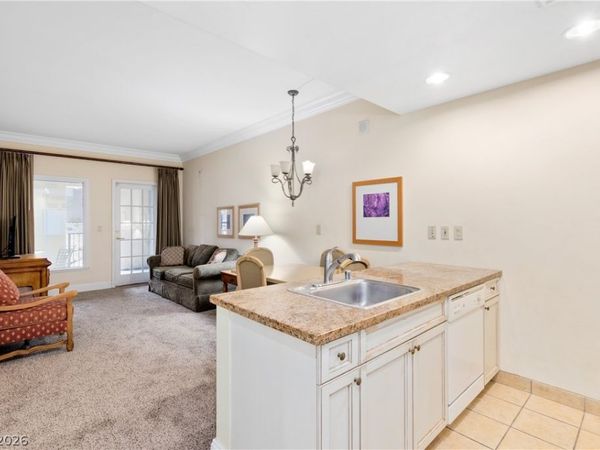 30 STRADA DI VILLAGGIO, Unit 133, Henderson, NV 89011