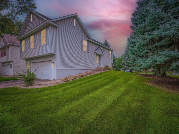 7379 Devin Lane, Shakopee, MN 55379