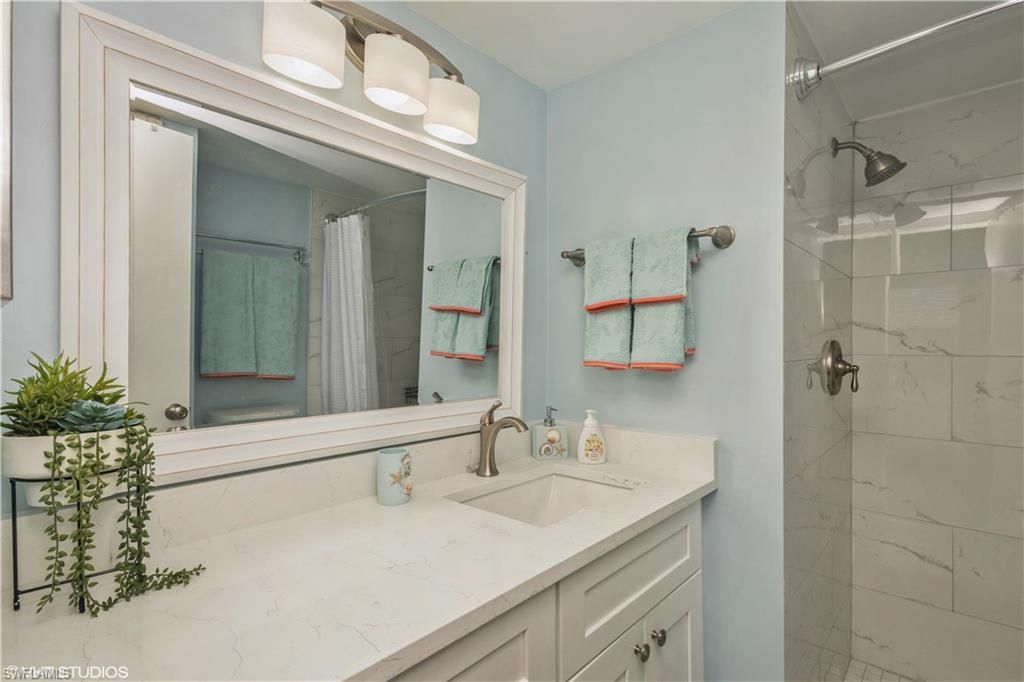 190 Turtle Lake Ct, Unit 311, Naples, FL 34105 Photo
