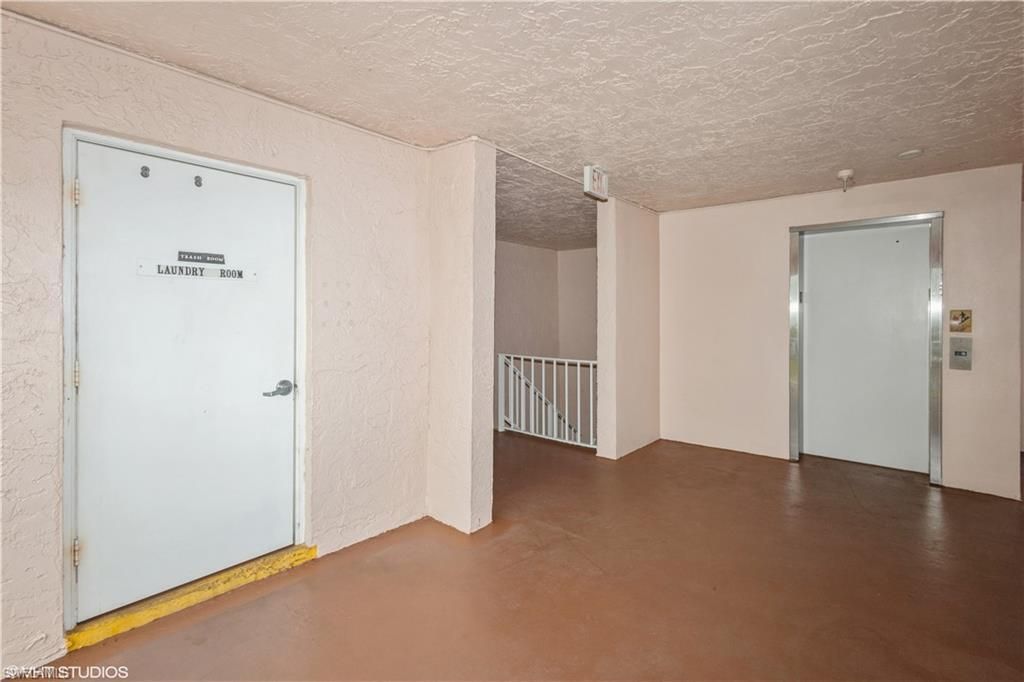 190 Turtle Lake Ct, Unit 311, Naples, FL 34105 Photo