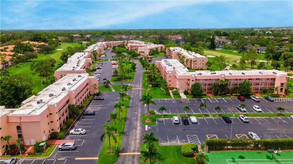 190 Turtle Lake Ct, Unit 311, Naples, FL 34105 Photo