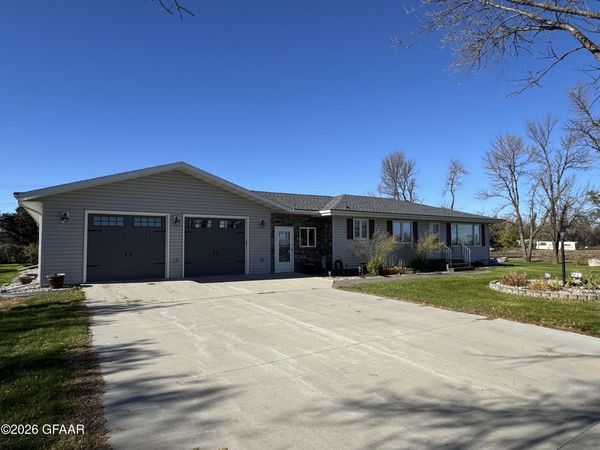 225 2ND Street, Cummings, ND 58223
