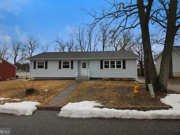 71 MONROE AVENUE , BROWNS MILLS, NJ 08015