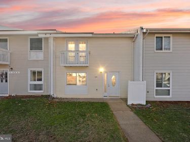 191 N COTTAGE ROAD, STERLING, VA 20164