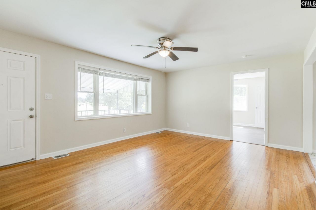 2249 Pepper Road Photo 6