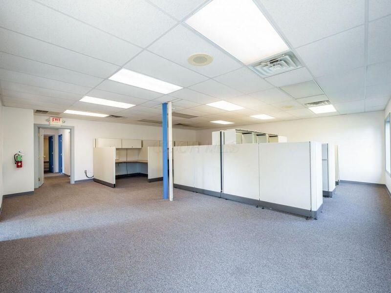 171 Green Meadows Drive S, Lewis Center, OH 43035 Photo 5