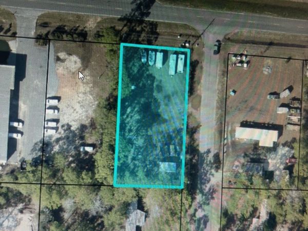 2691 Salamanca Street, Navarre, FL 32566